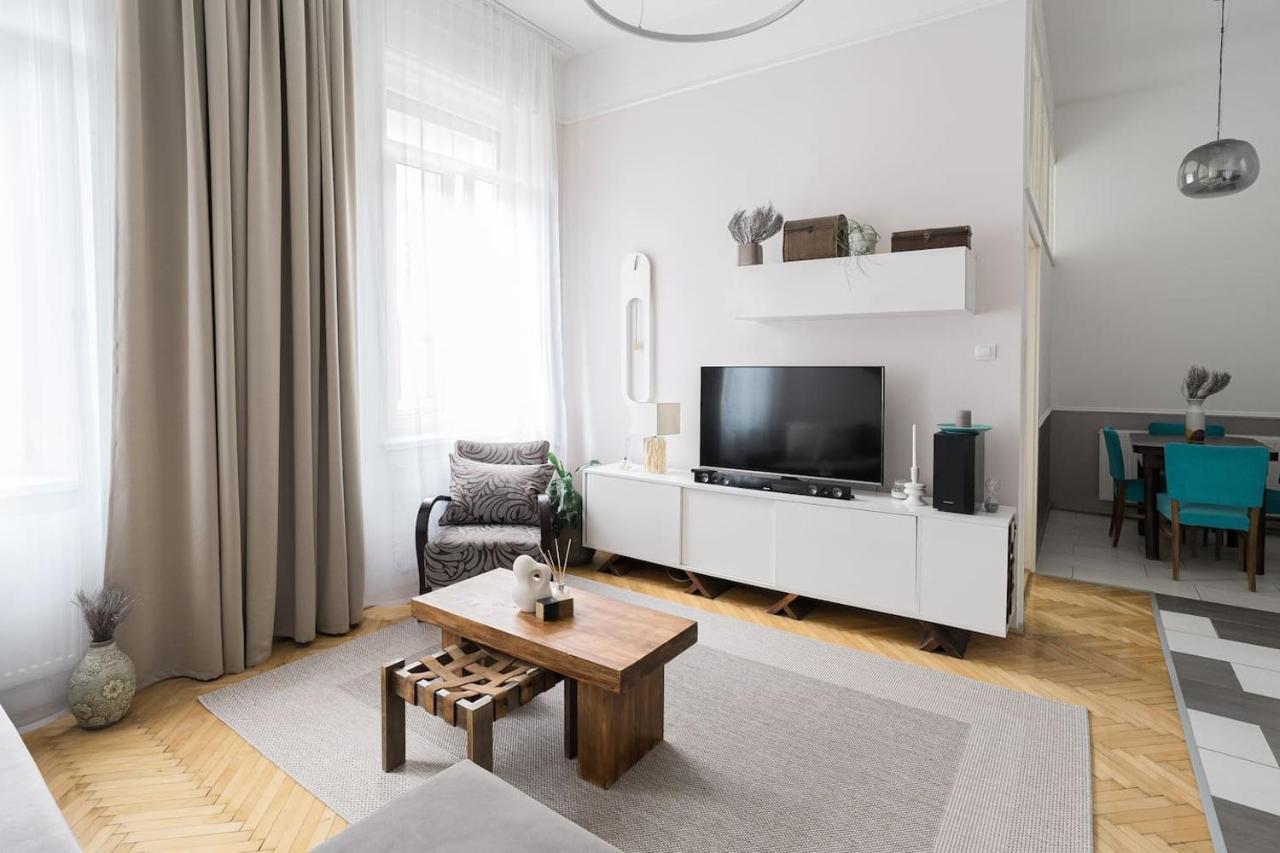 Sunrise Lounge Corvin 63M2 Ac Διαμέρισμα Βουδαπέστη Εξωτερικό φωτογραφία